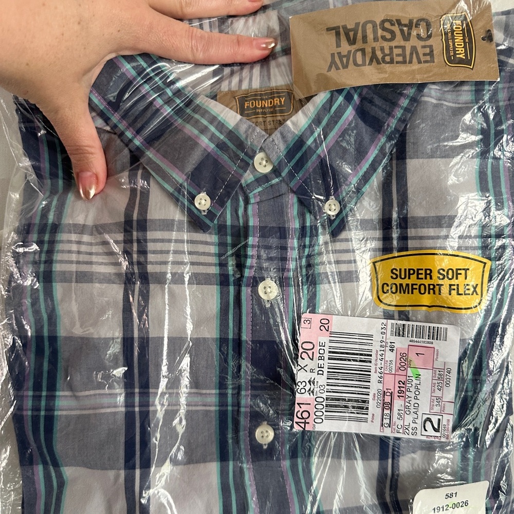 The Foundry Short Sleeved Plaid Shirt. Brand New. Size 2XL